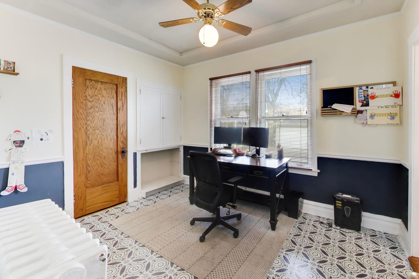 283 Bartram Road Riverside, IL 60546 - Photo 19 of 43