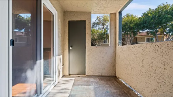 $649,500 | 7595 Charmant Drive, Unit 707, San Diego, CA 92122