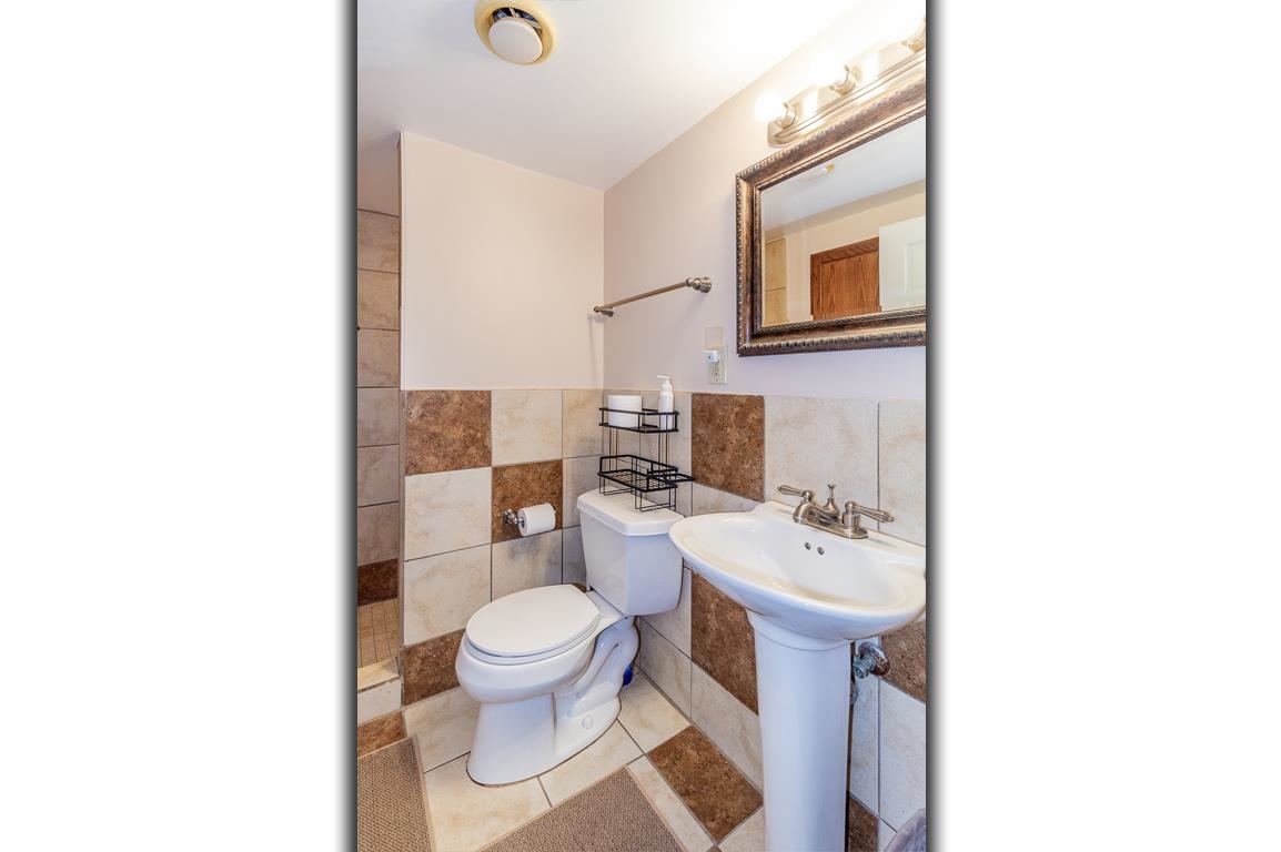 200 East Pershing Street Appleton, WI 54911 - Photo 37 of 65