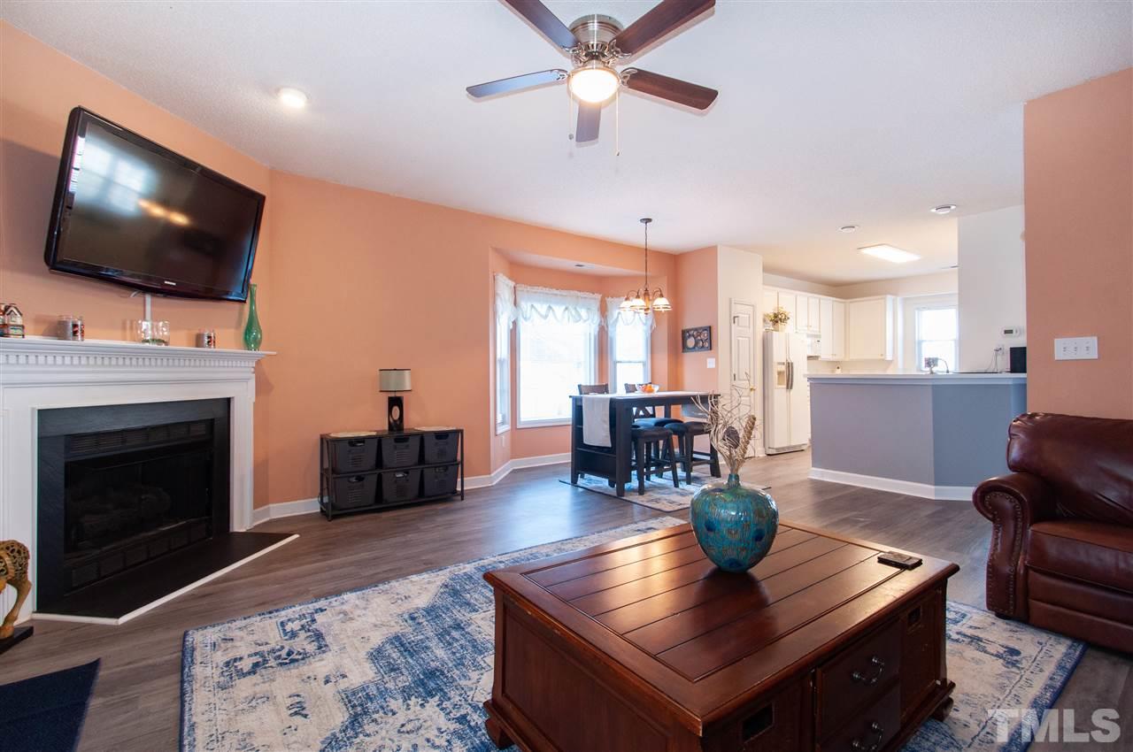 809 Genford Court Raleigh, NC 27609 - Photo 11 of 26 Gallery Image 11