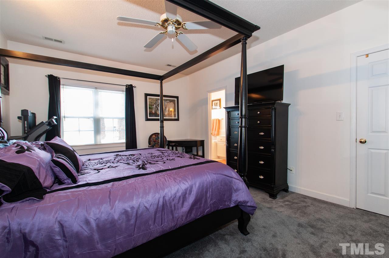 809 Genford Court Raleigh, NC 27609 - Photo 12 of 26 Gallery Image 12