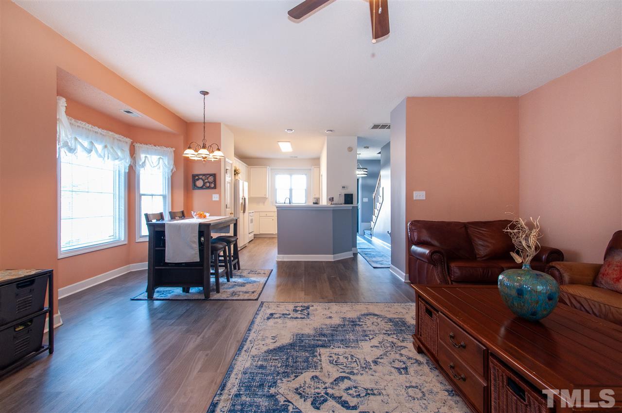809 Genford Court Raleigh, NC 27609 - Photo 10 of 26 Gallery Image 10