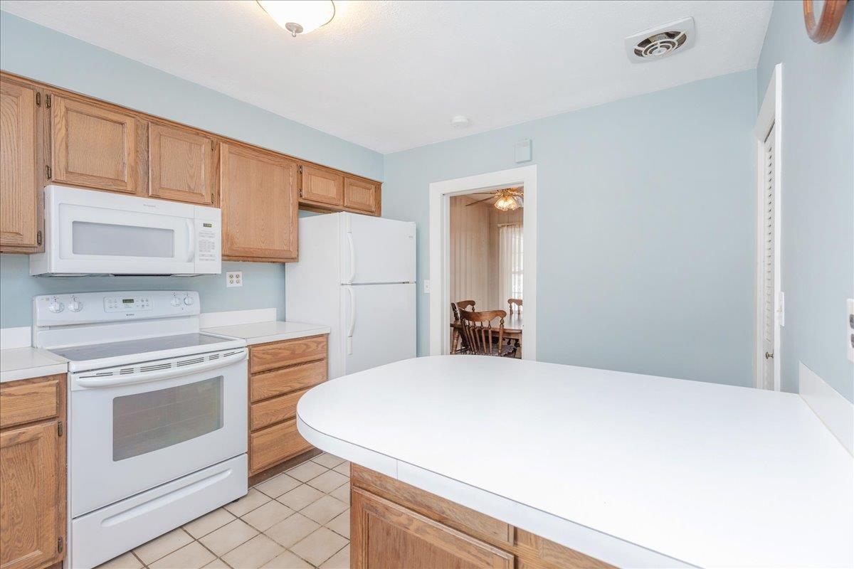 2 Homestead Circle Hampton, NH 03842 - Photo 18 of 36