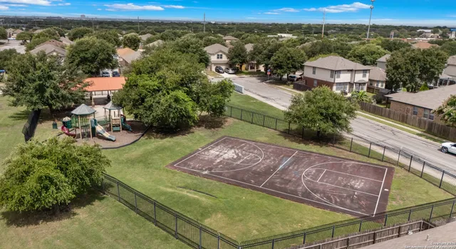 $2,400 | 6830 Foster Fields, Converse, TX 78109