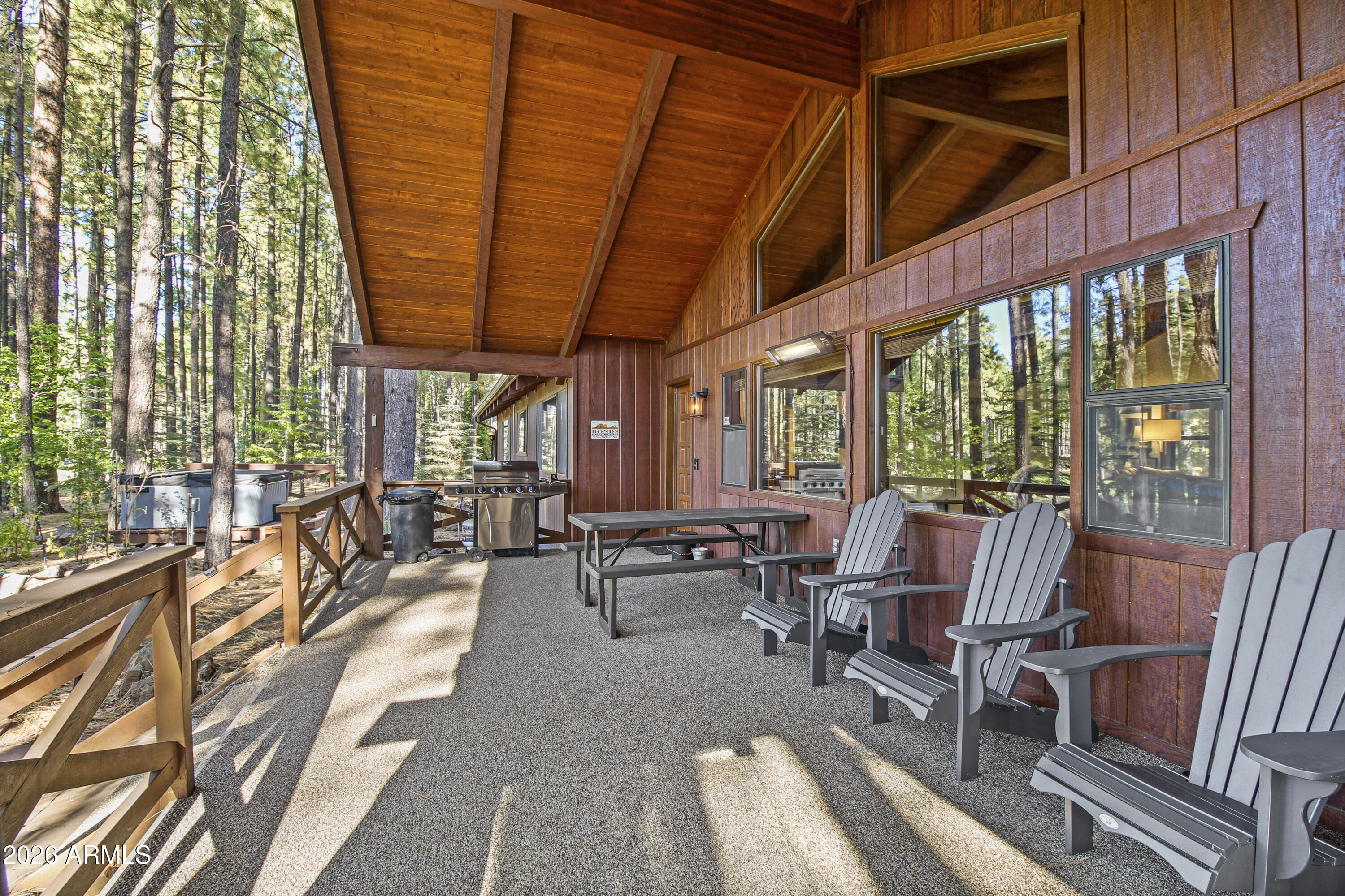 7414 Geronimo Road Pinetop, AZ 85935 - Photo 56 of 67 a living room with furniture