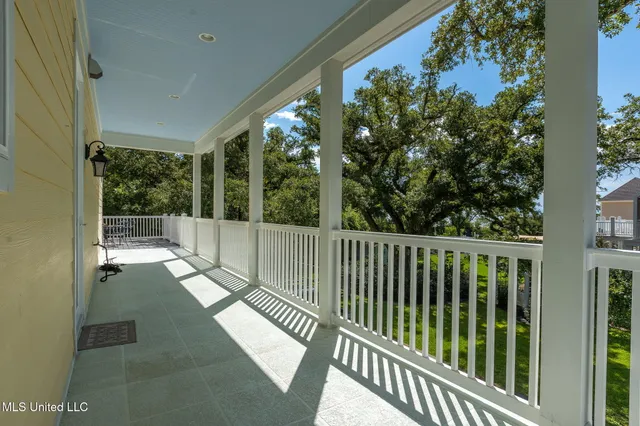 $675,000 | 253 South Lang Avenue, Long Beach, MS 39560