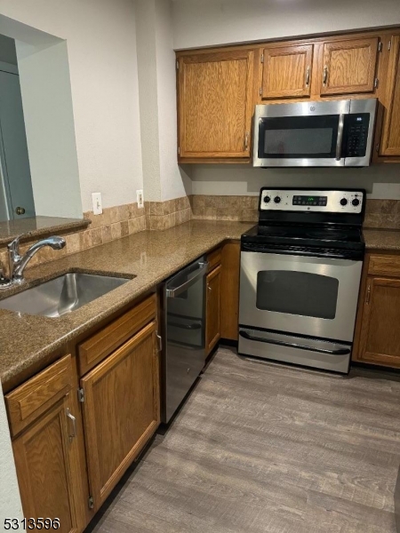 54 Wentworth Road Bedminster, NJ 07921 - Photo 9 of 20