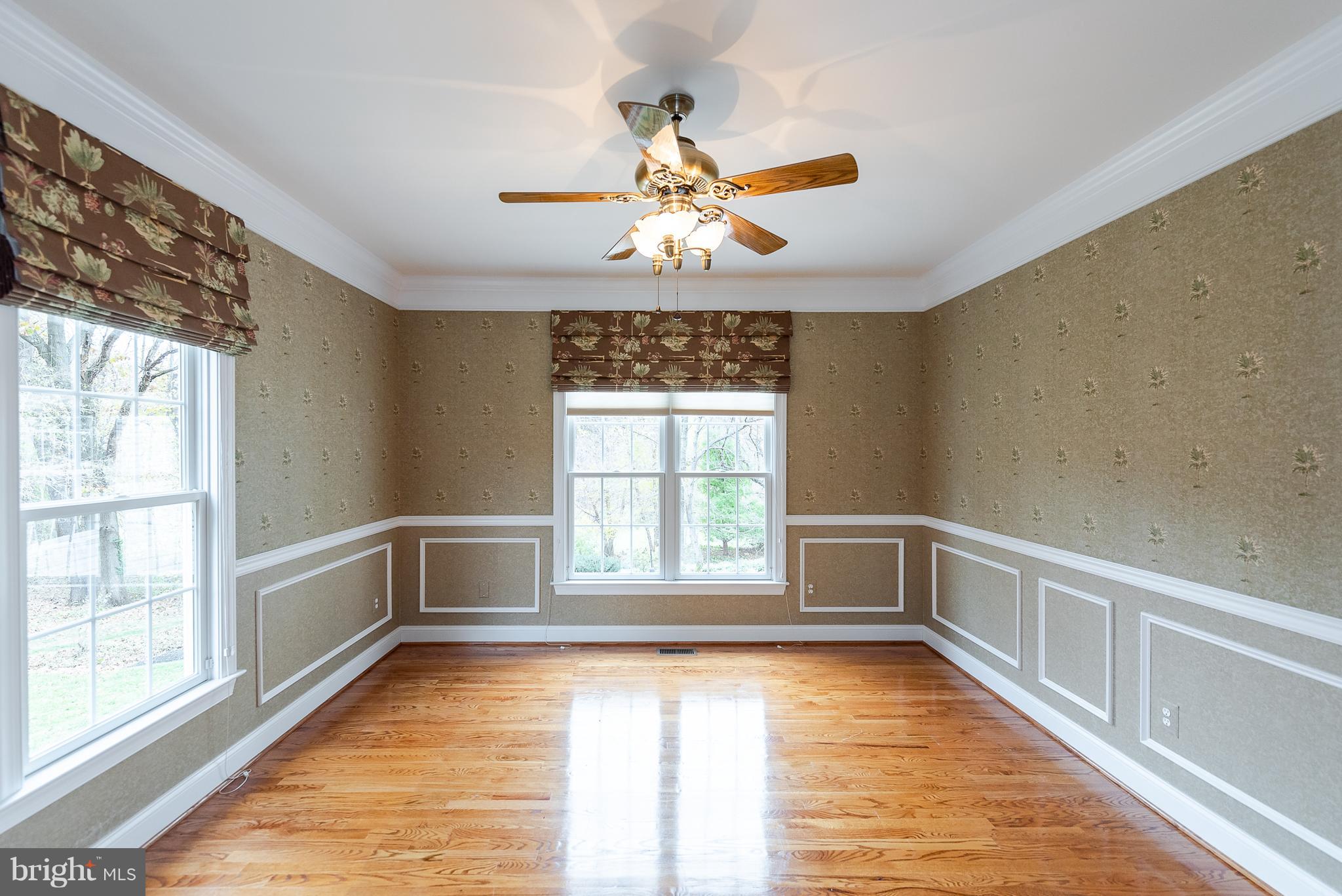 13705 Milbert Ridge Drive Baldwin, MD 21013 - Photo 6 of 64 Living room
