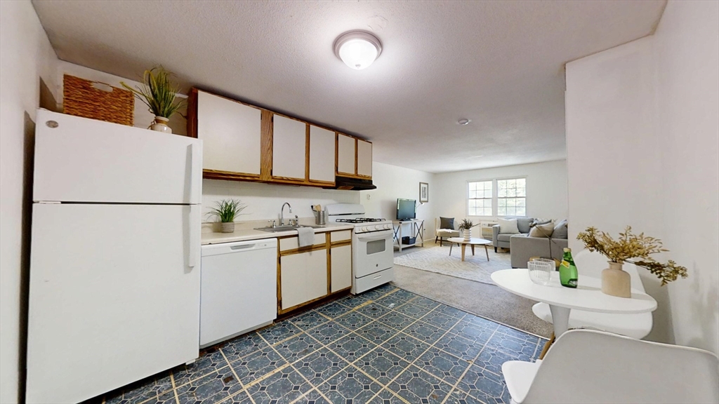 428 Great Road, Unit 17 Acton, MA 01720 - Photo 6 of 12