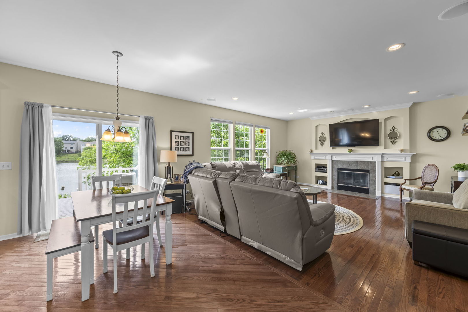 1059 Bellows Way Volo, IL 60073 - Photo 13 of 39