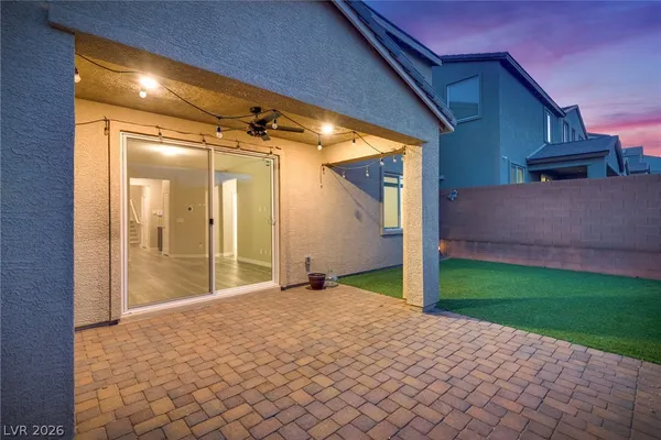 $3,200 | 10764 Maltese Falcon Avenue, Las Vegas, NV 89129