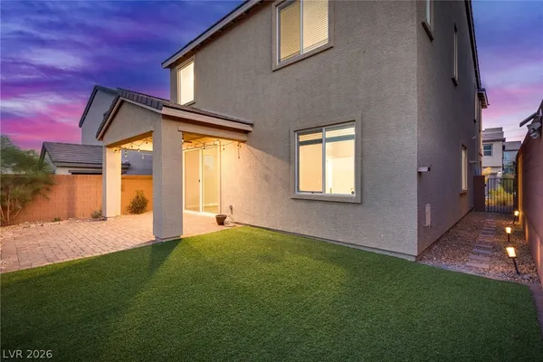 $3,200 | 10764 Maltese Falcon Avenue, Las Vegas, NV 89129