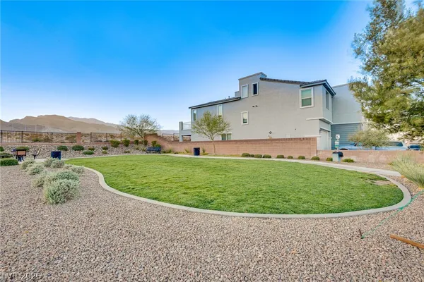 $3,200 | 10764 Maltese Falcon Avenue, Las Vegas, NV 89129