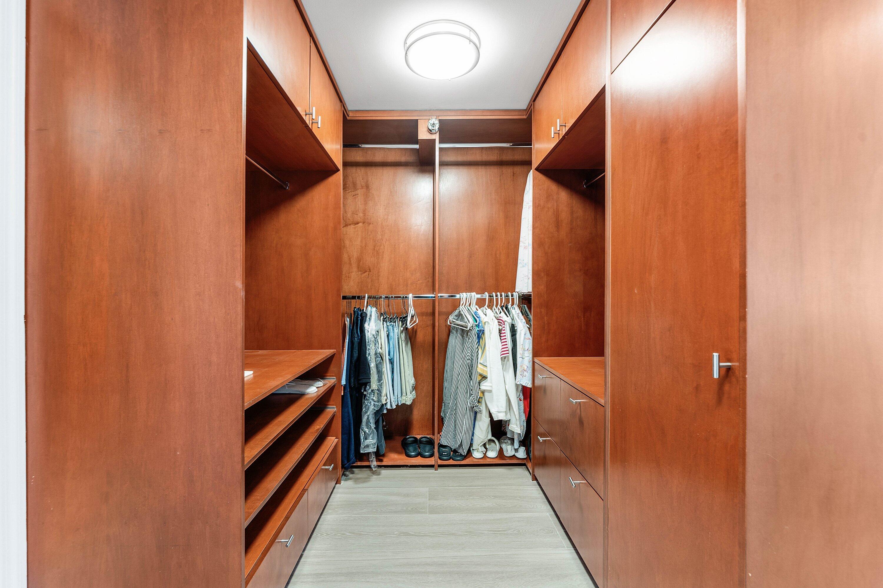 250 South Ocean Boulevard, Unit 4F Boca Raton, FL 33432 - Photo 34 of 45 a view of walk in closet