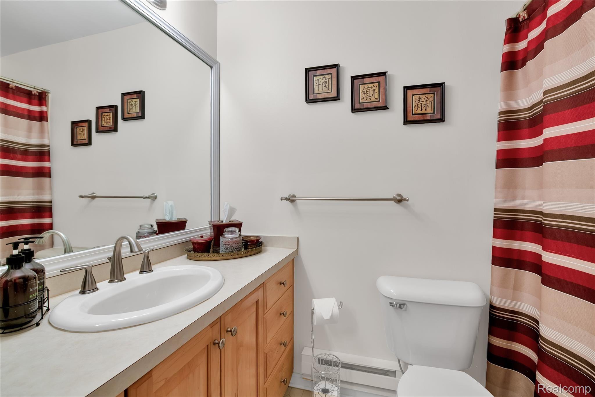 4853 Kidder Road Almont, MI 48003 - Photo 18 of 31 upper full bath