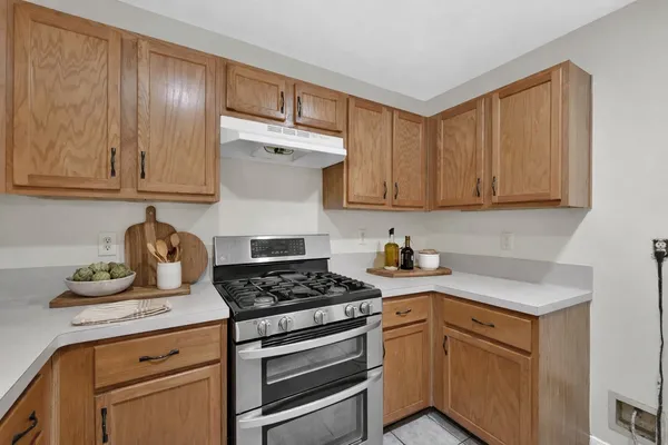 $1,795 | 24011 Pinecreek Point, Spring, TX 77373