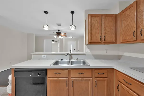 $1,795 | 24011 Pinecreek Point, Spring, TX 77373