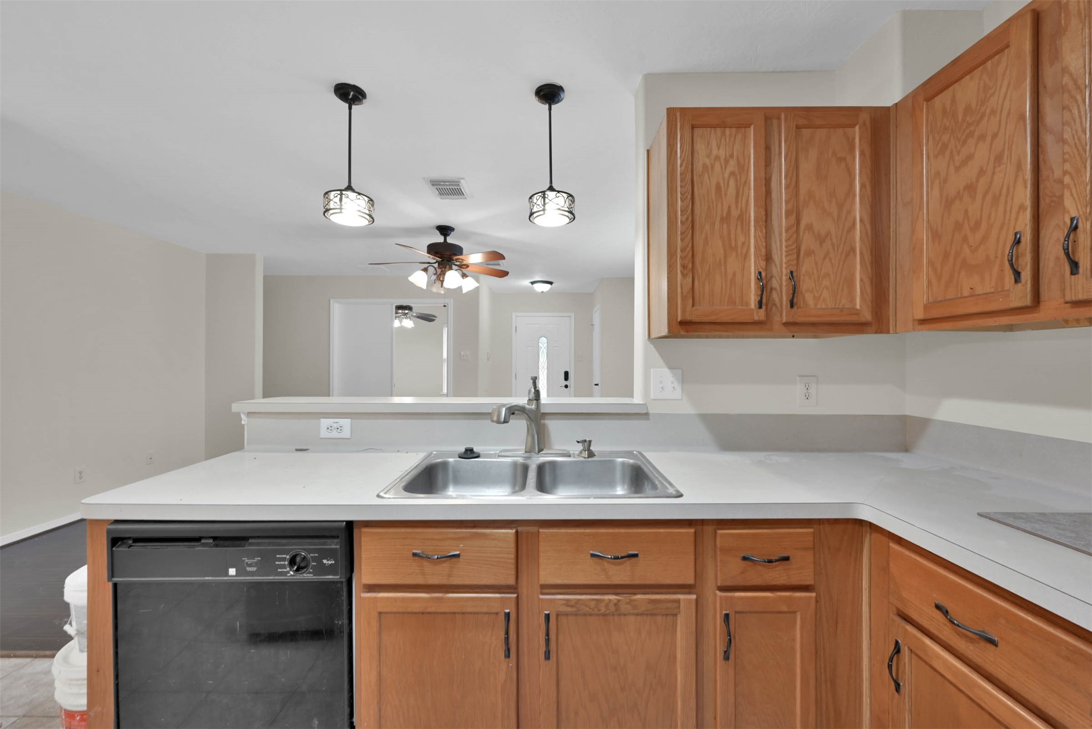 24011 Pinecreek Point Spring, TX 77373 - Photo 7 of 27