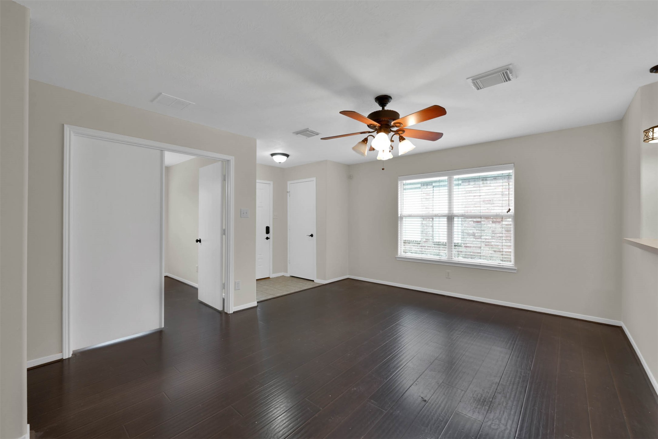 24011 Pinecreek Point Spring, TX 77373 - Photo 9 of 27