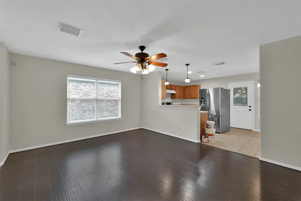 $1,795 | 24011 Pinecreek Point, Spring, TX 77373