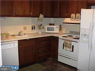 6 C Fairway Road, Unit C Reading, PA 19607 - Photo 7 of 12 Gallery Image 7