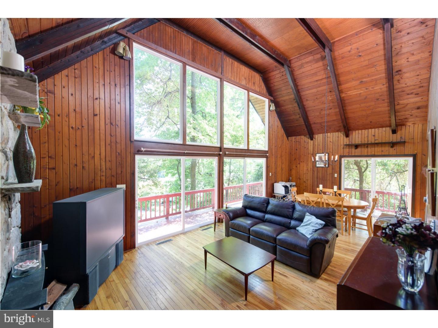 2011 Trooper Road Reading, PA 19602 - Photo 4 of 25 Great Room