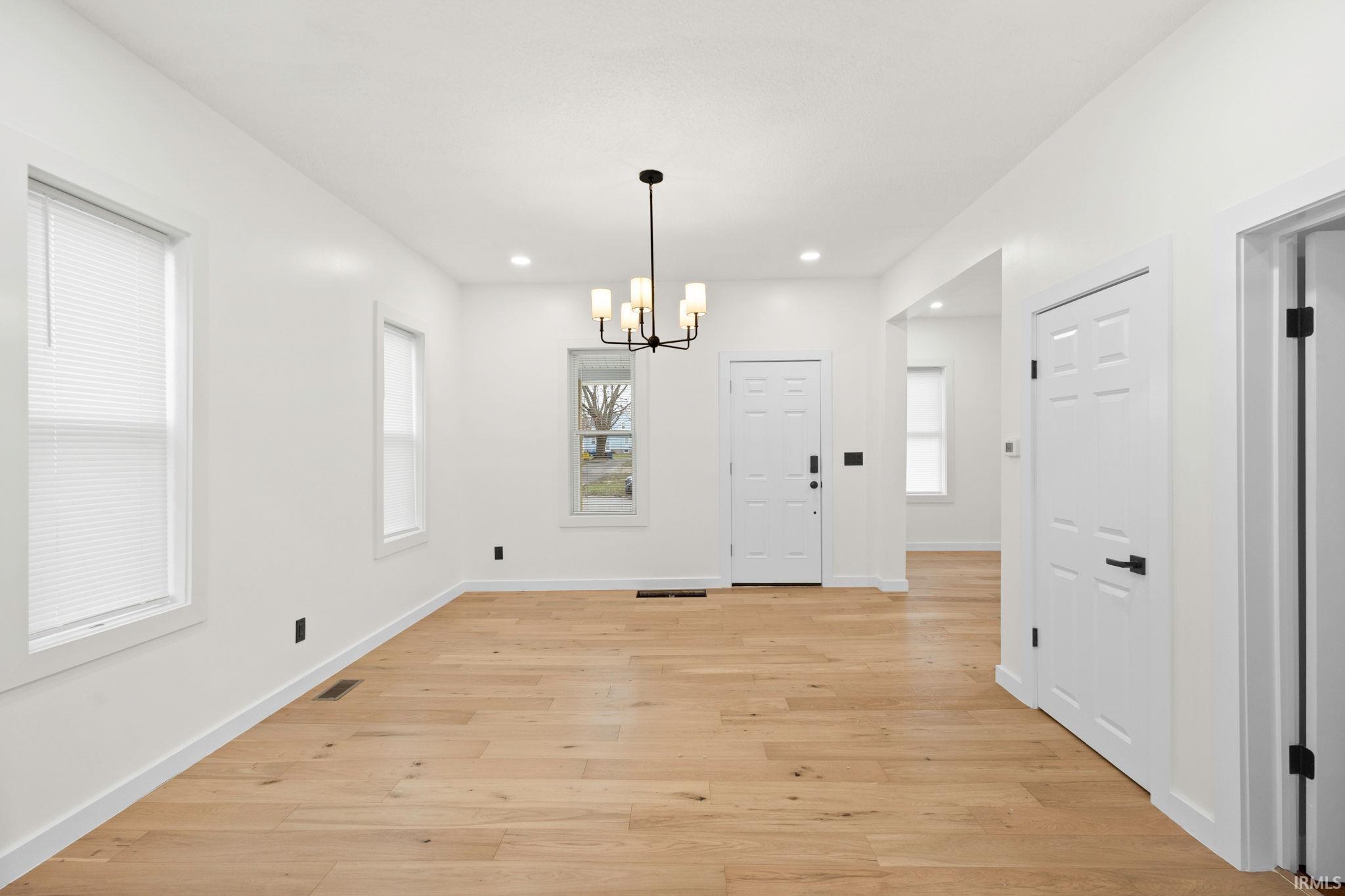 342 West 9th Street Auburn, IN 46706 - Photo 12 of 35