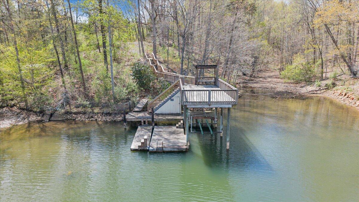 1401 Merriman Way Road Moneta, VA 24121 - Photo 8 of 33 Dock