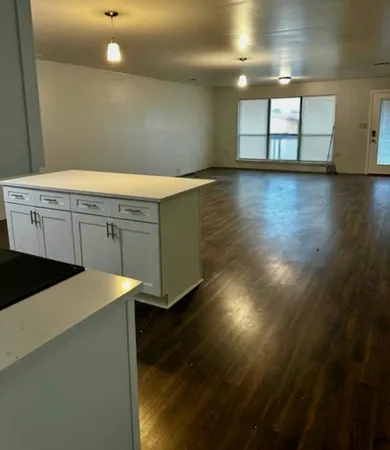 $1,200 | 211 Main Street, Unit E, Destin, FL 32541