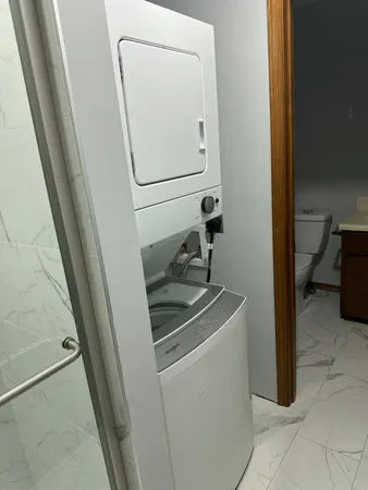 $1,200 | 211 Main Street, Unit E, Destin, FL 32541