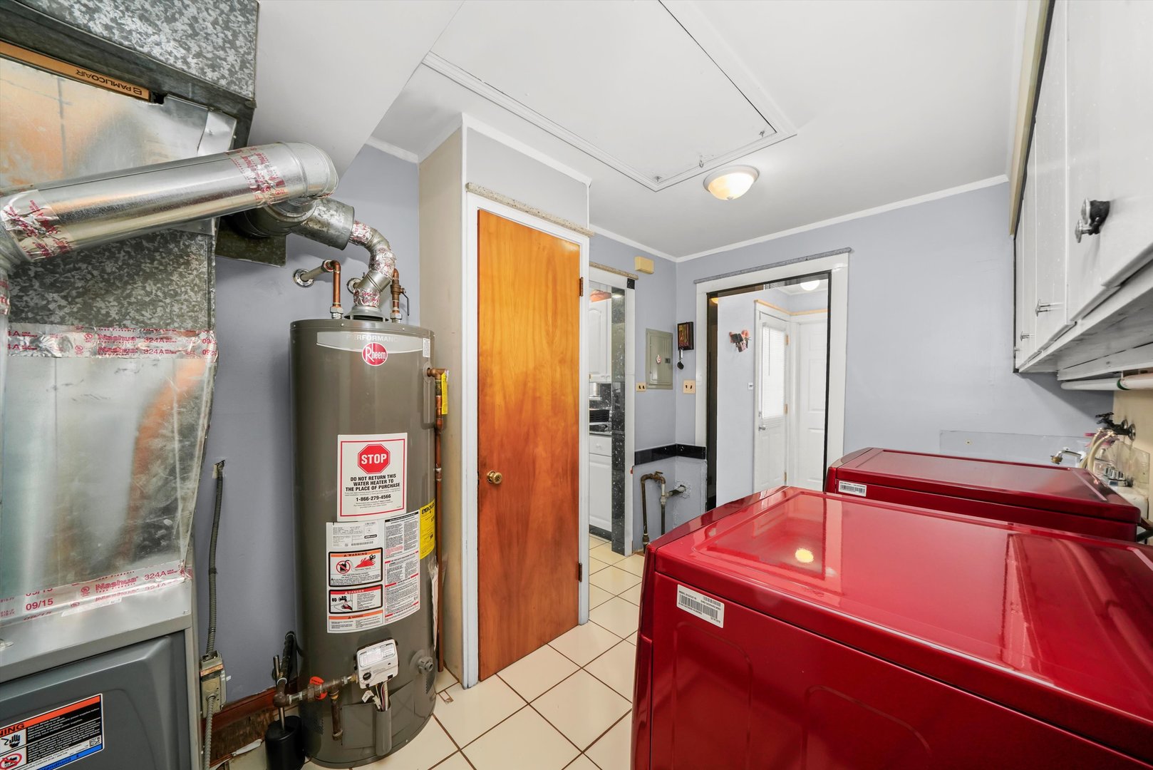 1106 Arthur Avenue Berkeley, IL 60163 - Photo 16 of 28 a room with storage and utility