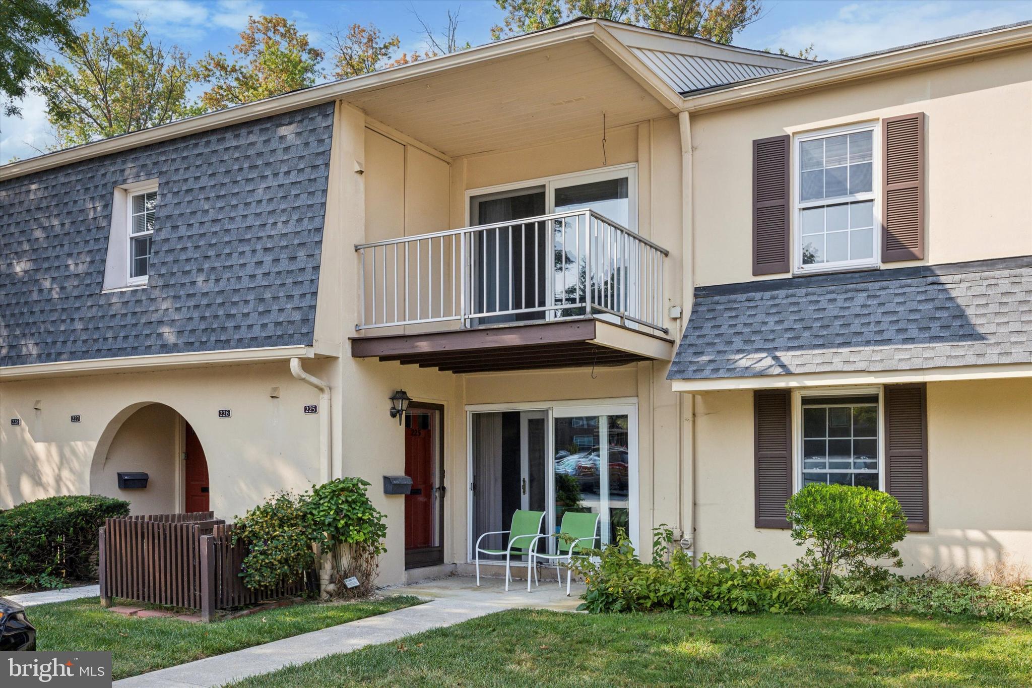 226 Old Forge Crossing, Unit 226 Devon, PA 19333 - Photo 2 of 25