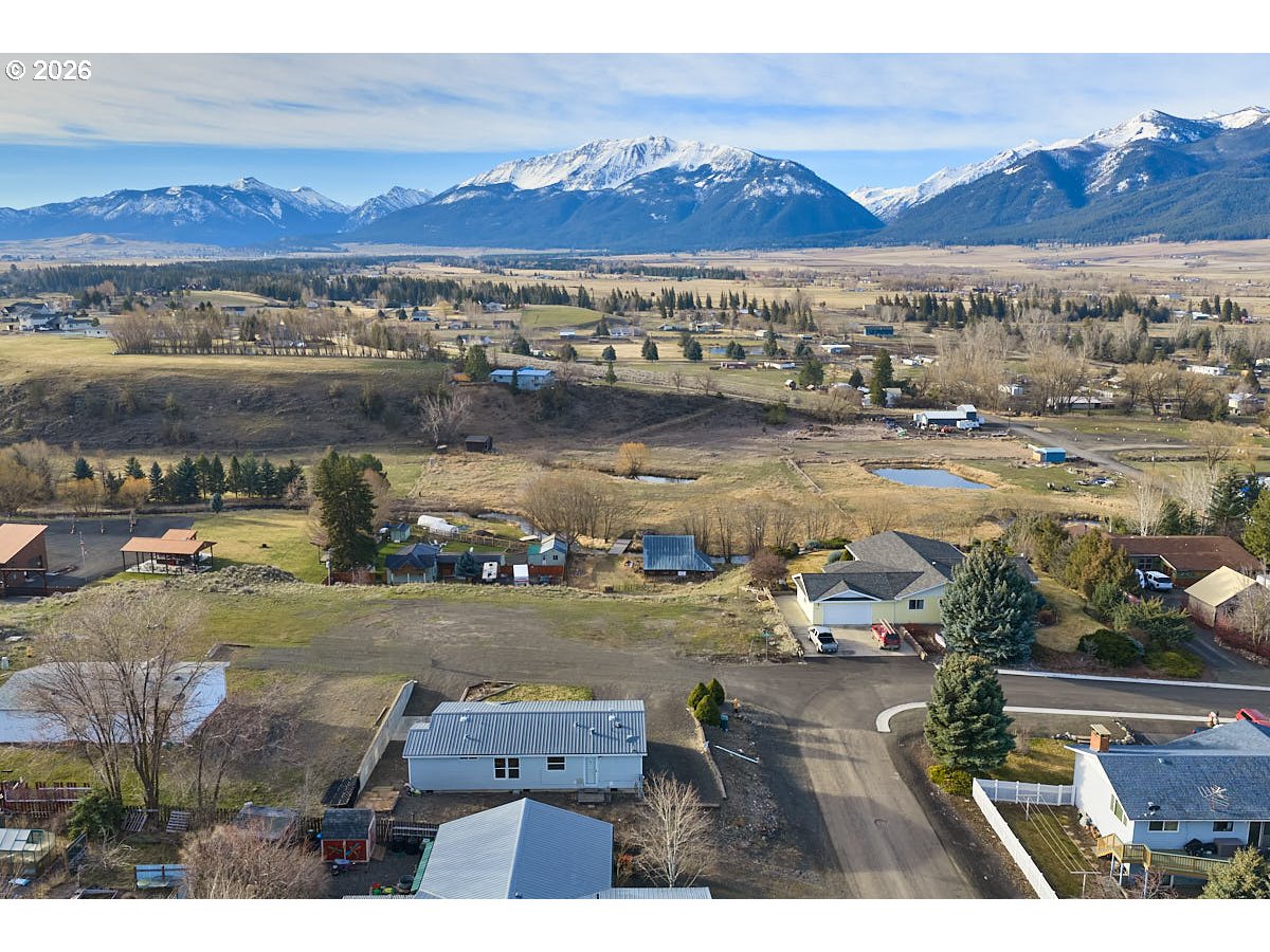 801 Residence Street Enterprise, OR 97828 - Photo 19 of 20 an aerial view of a city