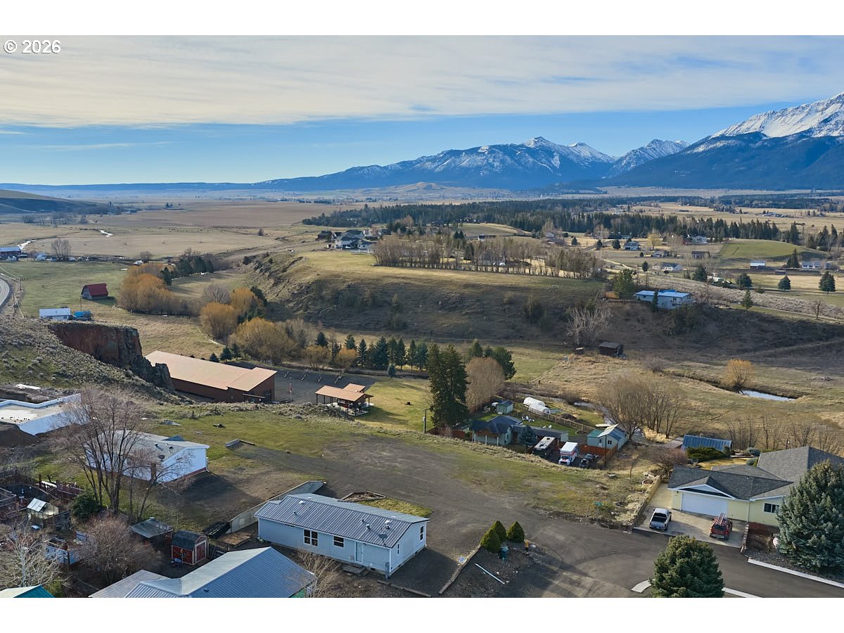 801 Residence Street Enterprise, OR 97828 - Photo 20 of 20 a view of lake and mountain