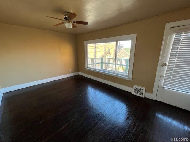 42 Oak Street, Unit 2 River Rouge, MI 48218 - Photo 3 of 11