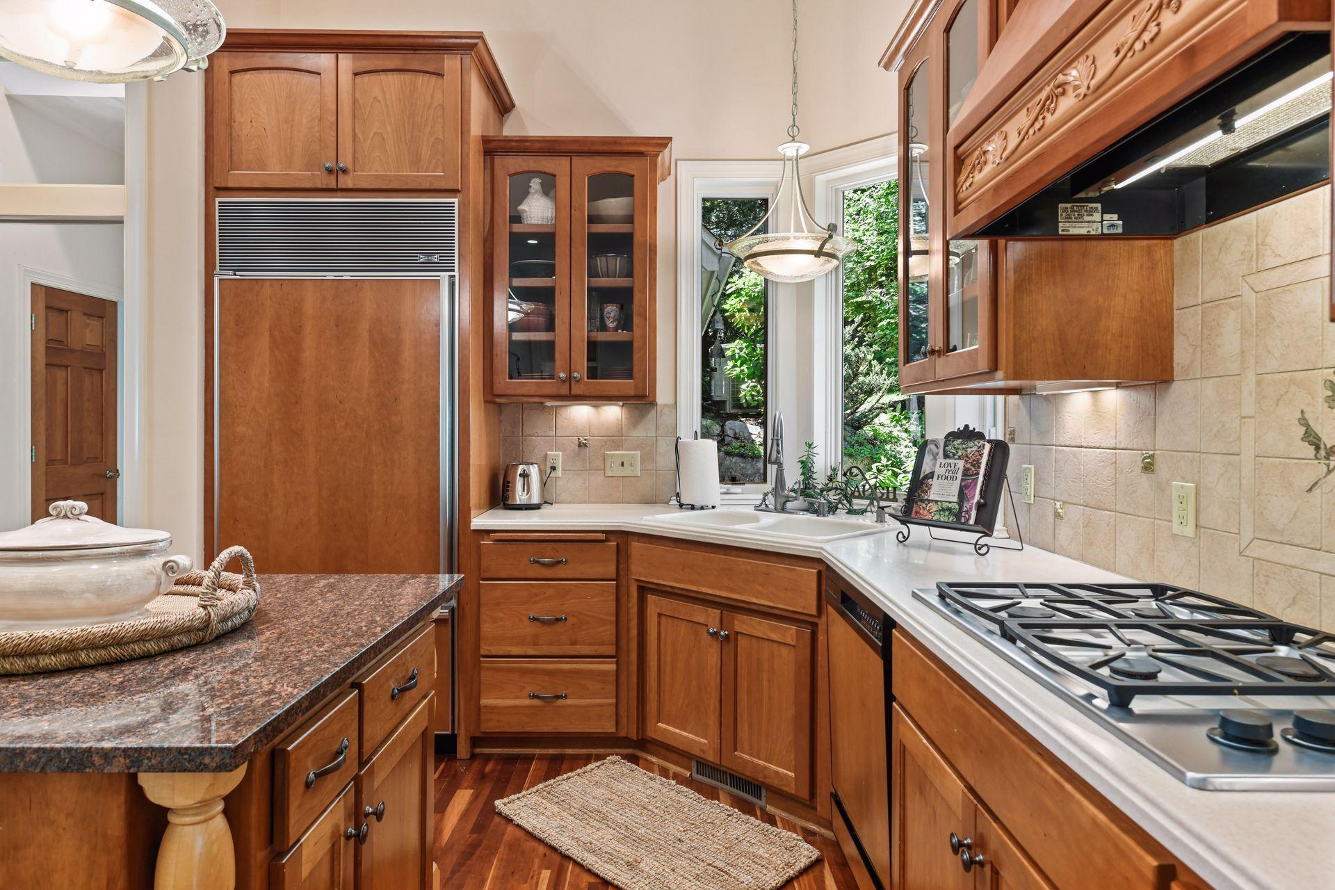 4288 Manor Ct Road Minnetonka, MN 55345 - Photo 10 of 33 Gallery Image 10