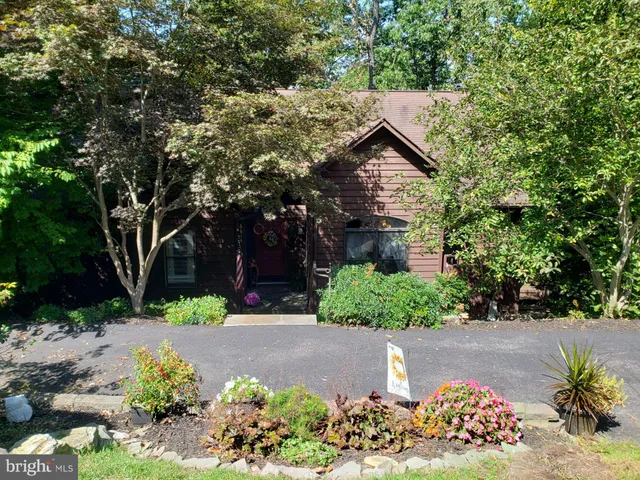 $620,000 | 6614 West Lakeridge Road, New Market, MD 21774