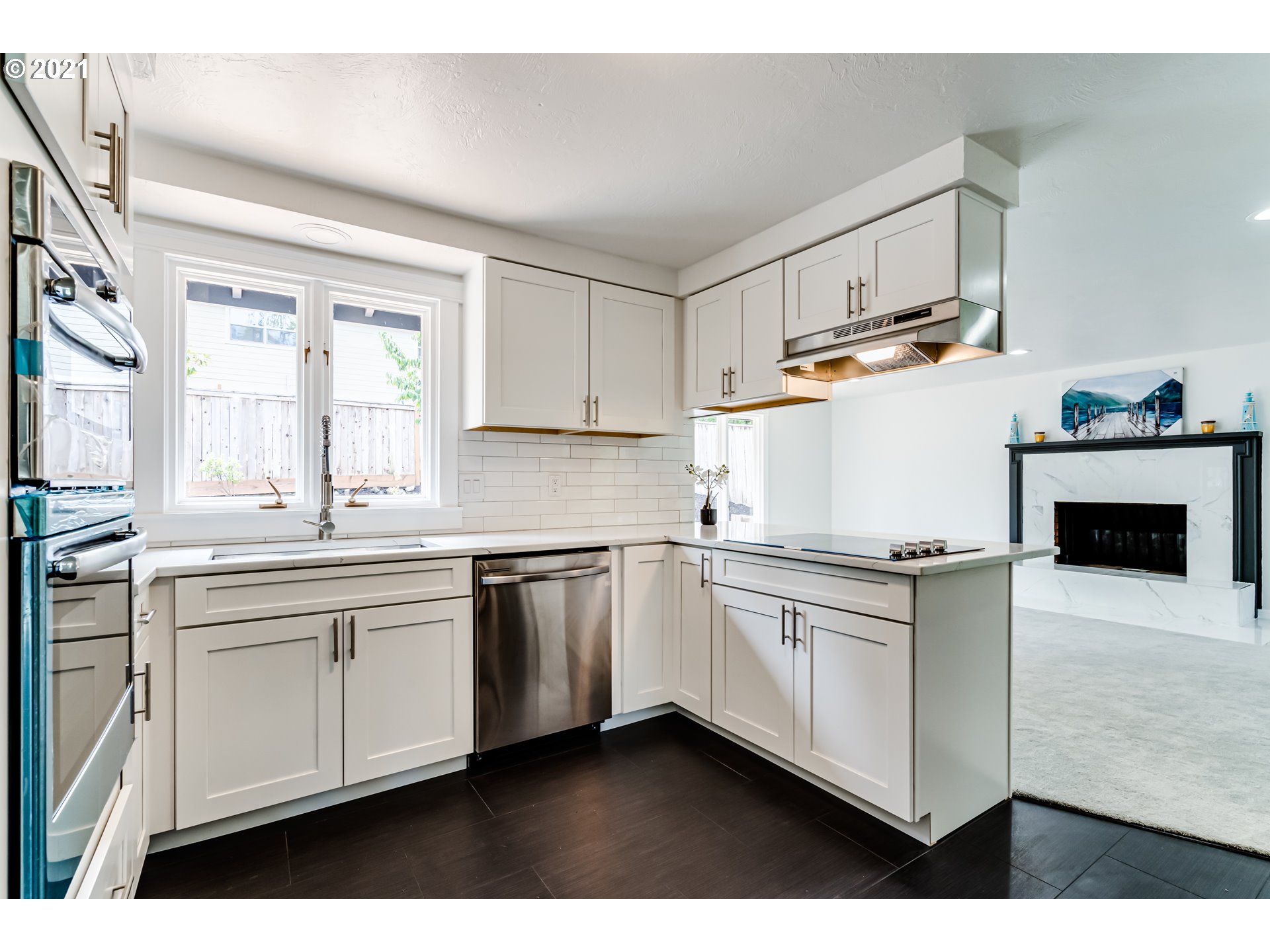 2022 Floral Hill Drive Eugene, OR 97403 - Photo 14 of 32