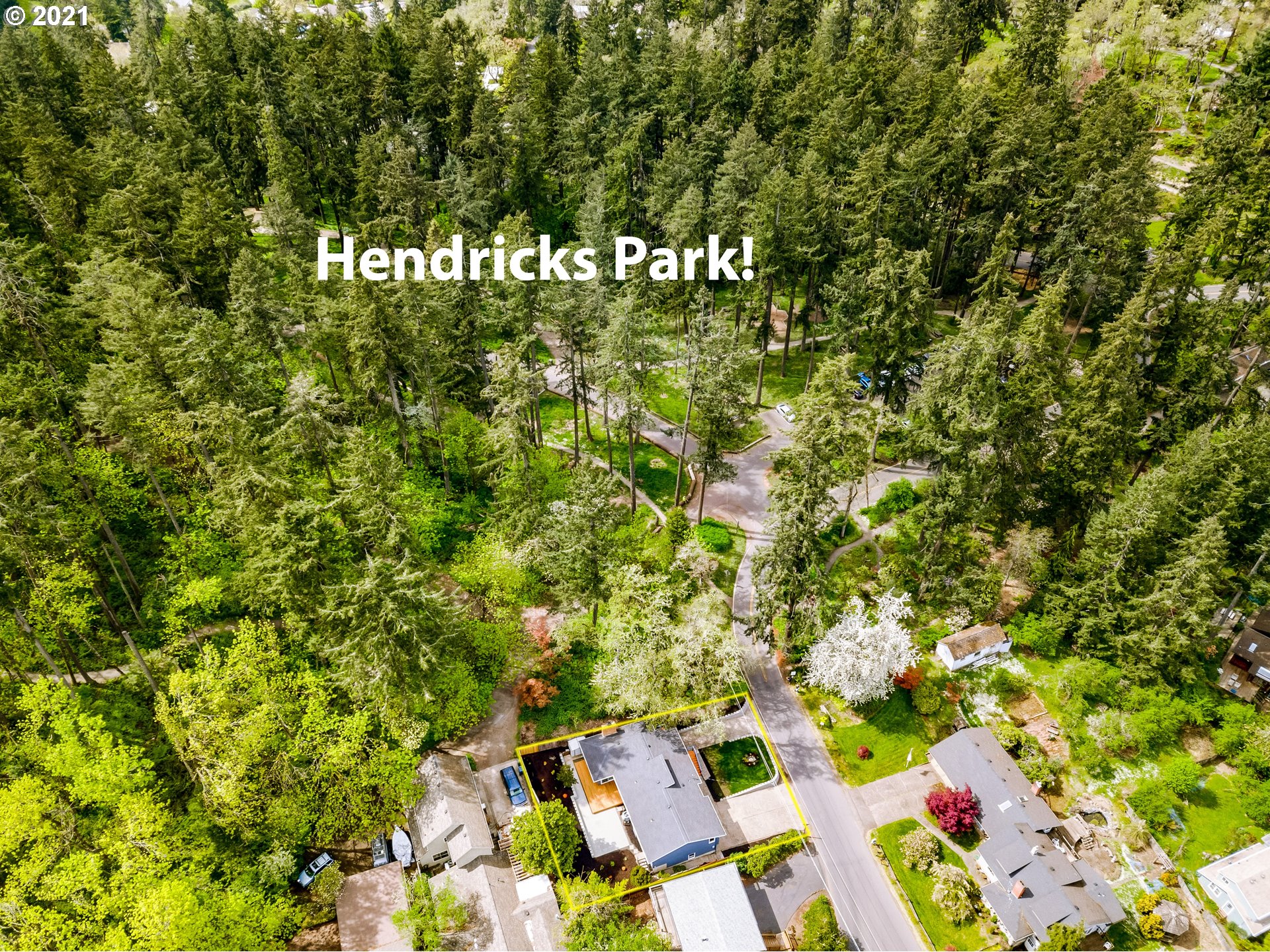 2022 Floral Hill Drive Eugene, OR 97403 - Photo 3 of 32