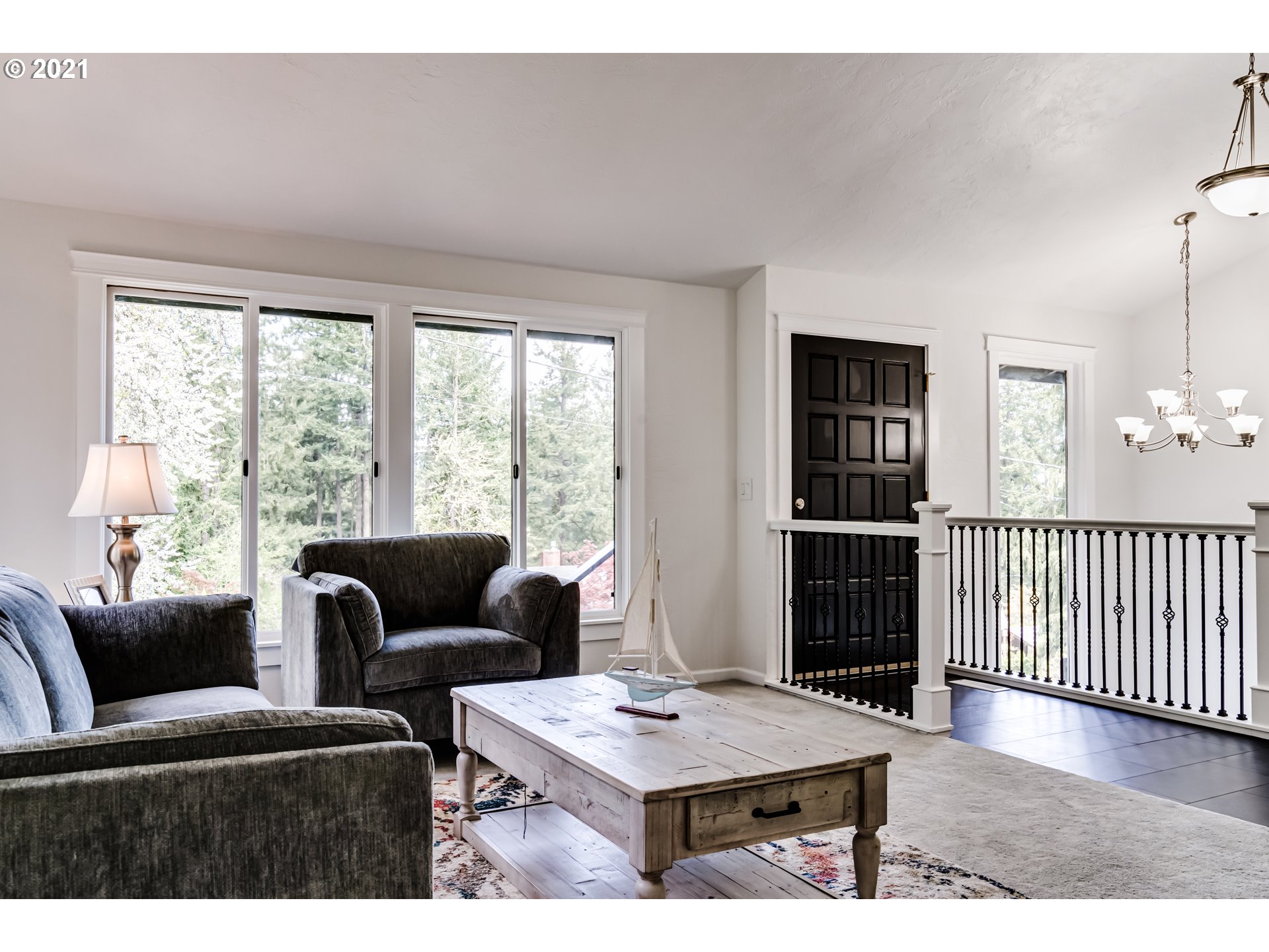 2022 Floral Hill Drive Eugene, OR 97403 - Photo 7 of 32