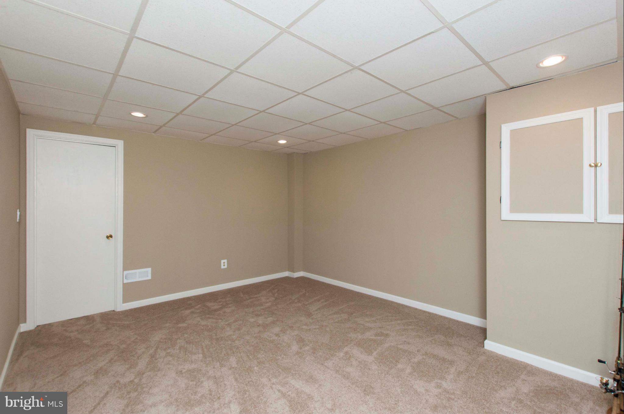 644 Kingston Road Baltimore, MD 21220 - Photo 20 of 30 Family Room