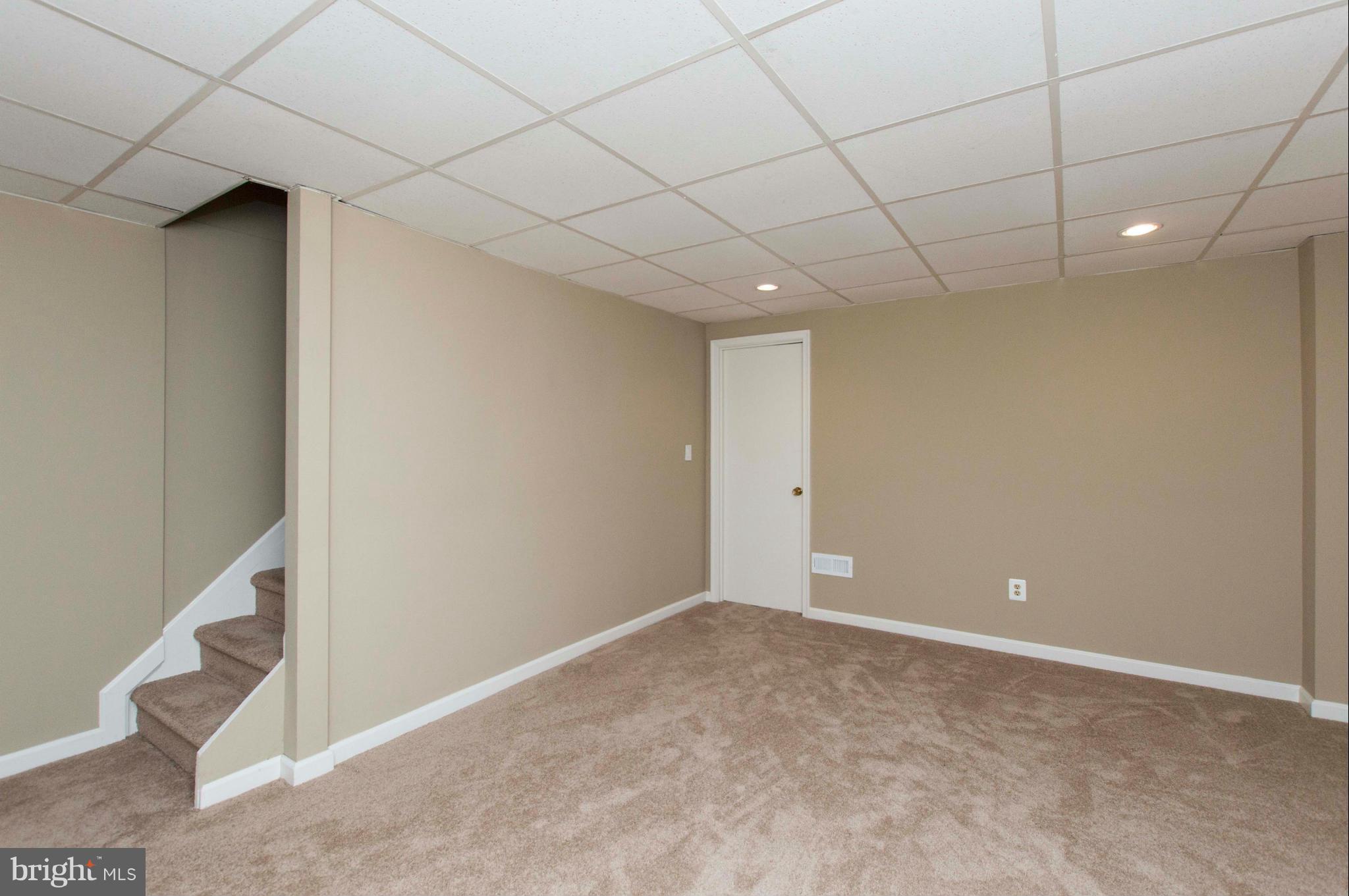 644 Kingston Road Baltimore, MD 21220 - Photo 22 of 30 Family Room