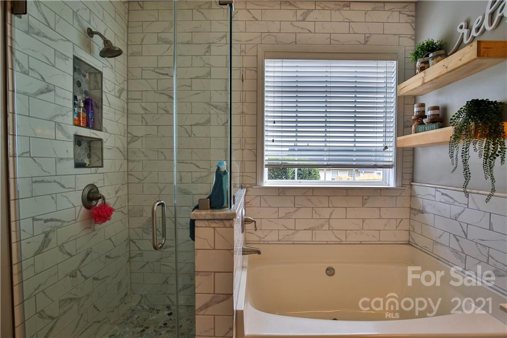 71 West Hiawassee Road Fletcher, NC 28732 - Photo 14 of 19 Gallery Image 14