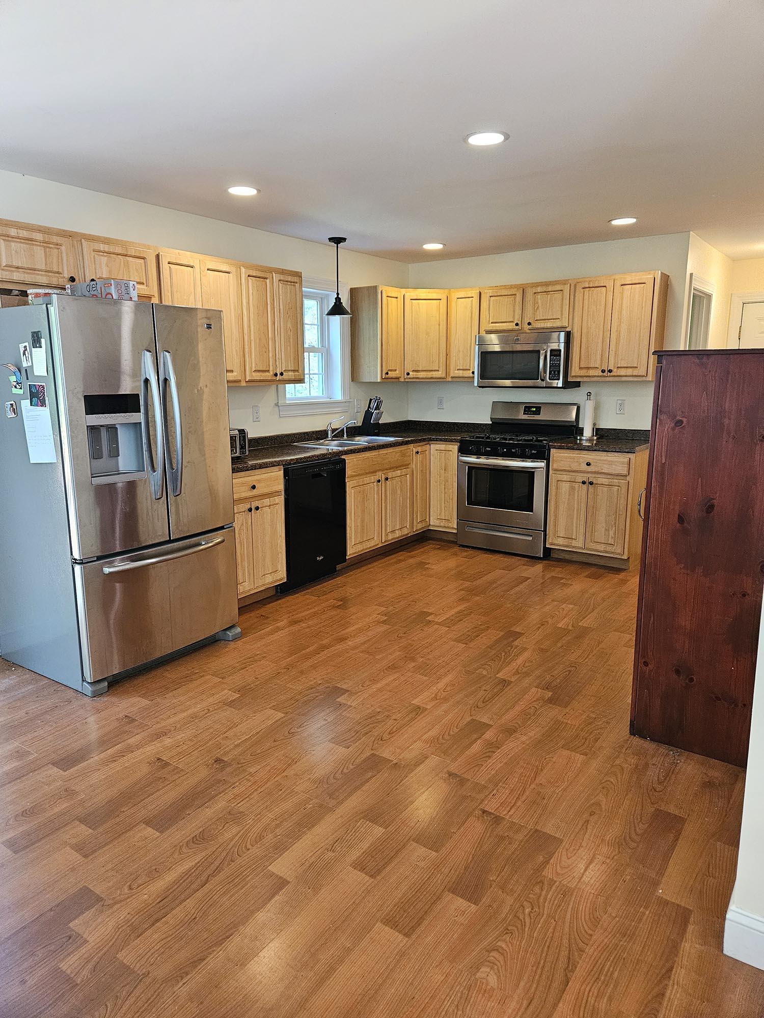 302 Meadow Road Raymond, ME 04071 - Photo 5 of 22 Kitchen03
