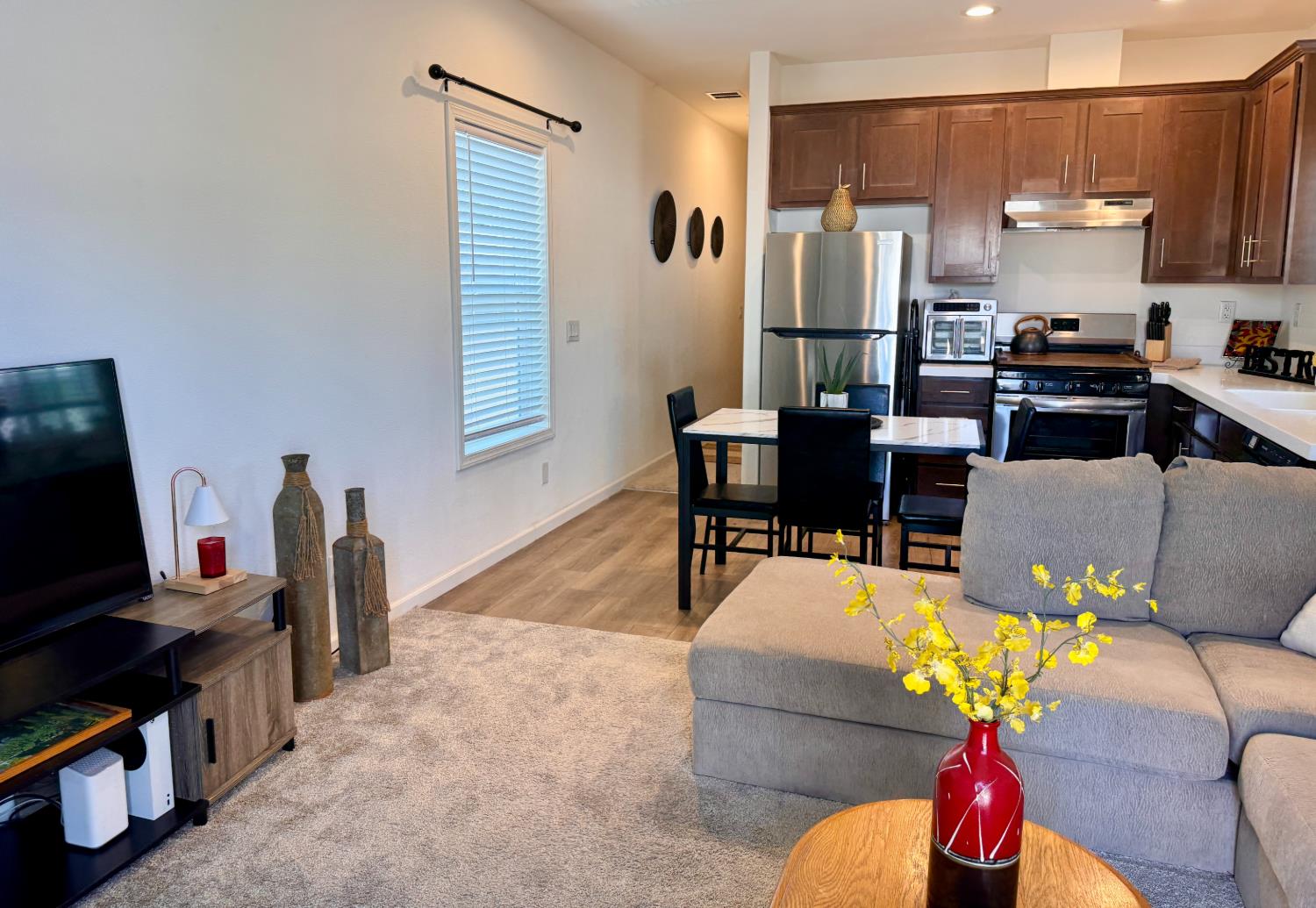 360 East Grant Line Road, Unit 16 Tracy, CA 95376 - Photo 7 of 36
