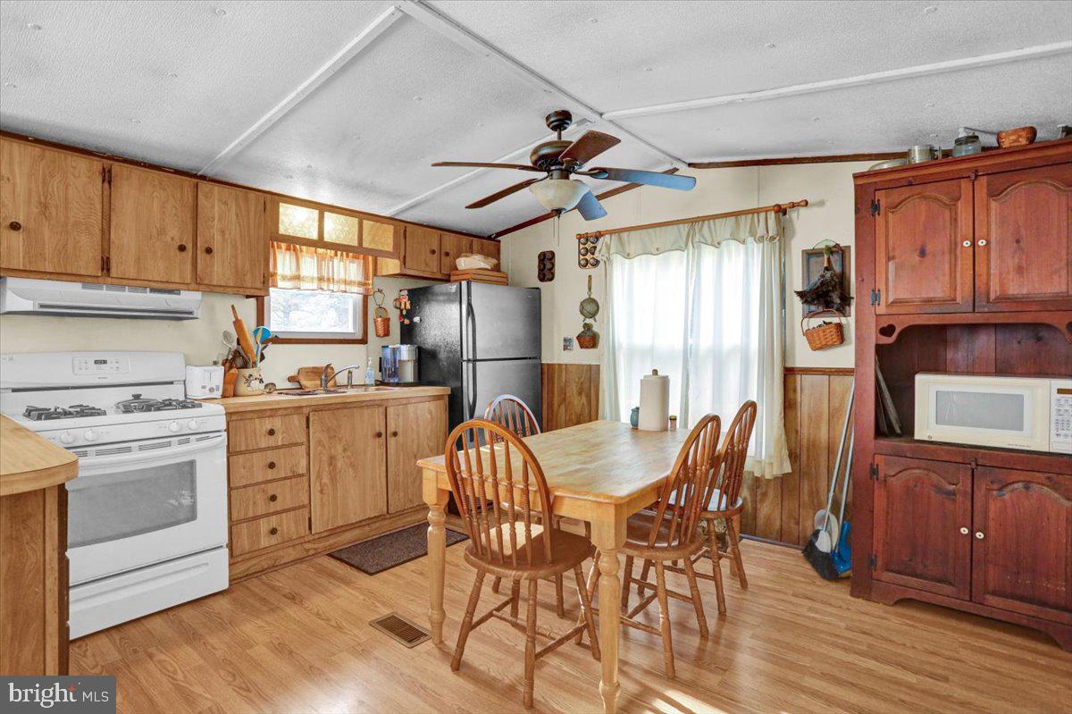 571 Golf Course Road Birdsboro, PA 19508 - Photo 16 of 24 Gallery Image 16