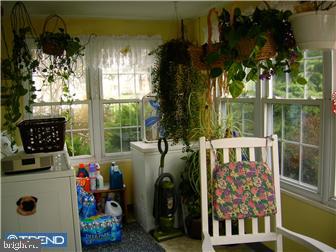 108 Roberts Road Brookhaven, PA 19015 - Photo 7 of 12 Sun Room