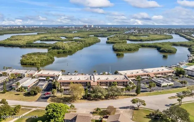 $442,500 | 1611 Minutemen Causeway, Unit 306, Cocoa Beach, FL 32931