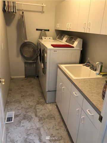 $440,000 | 1619 135th Street East, Tacoma, WA 98445