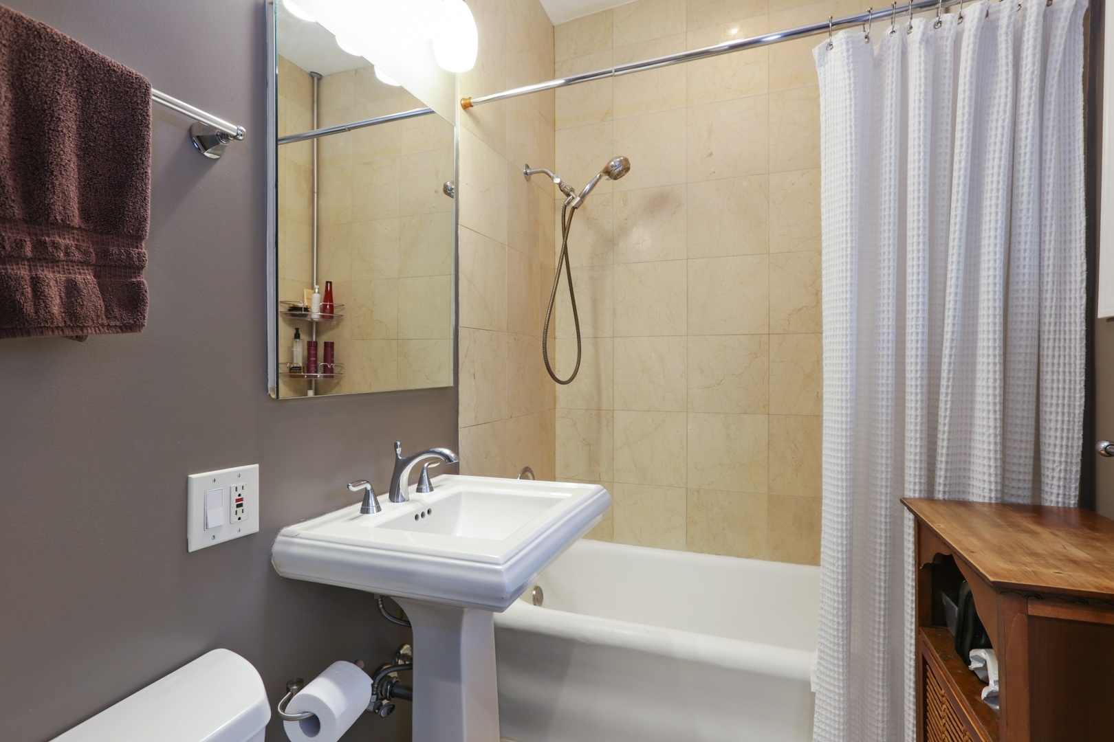 1339 West Lunt Avenue, Unit 2N Chicago, IL 60626 - Photo 14 of 22